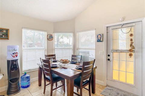 Villa ou maison à louer à Orlando, Floride: 4 chambres, 189.15 m2 № 2405365 - photo 22