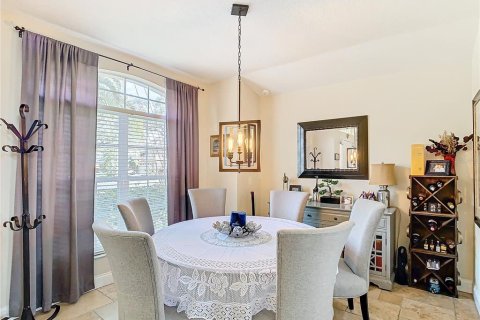 Villa ou maison à louer à Orlando, Floride: 4 chambres, 189.15 m2 № 2405365 - photo 8