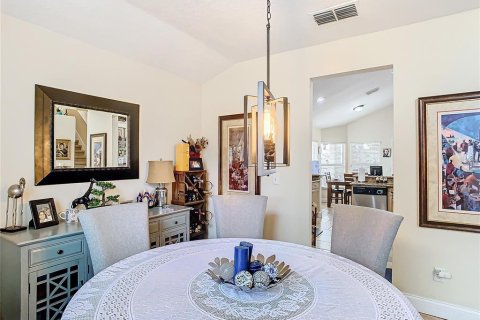 Villa ou maison à louer à Orlando, Floride: 4 chambres, 189.15 m2 № 2405365 - photo 9