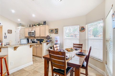 Villa ou maison à louer à Orlando, Floride: 4 chambres, 189.15 m2 № 2405365 - photo 23