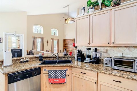 Villa ou maison à louer à Orlando, Floride: 4 chambres, 189.15 m2 № 2405365 - photo 29