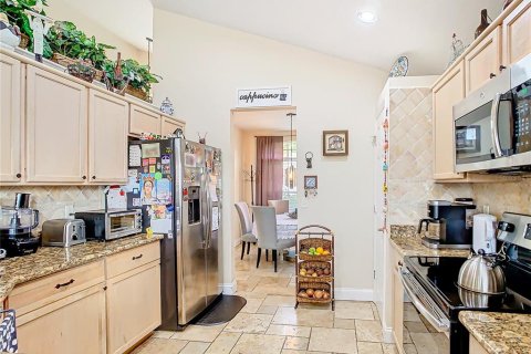 Villa ou maison à louer à Orlando, Floride: 4 chambres, 189.15 m2 № 2405365 - photo 27