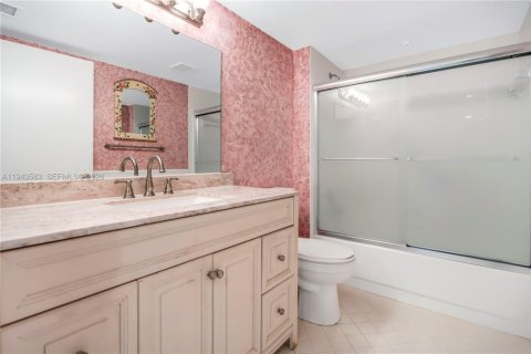Copropriété à vendre à Pembroke Pines, Floride: 2 chambres, 142.42 m2 № 2001309 - photo 11