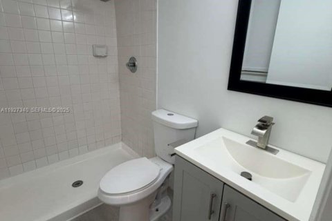 Снять в аренду кондоминиум в Санрайз, Флорида 2 спальни, 70.61м2, № 1987717 - фото 7