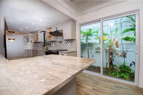Casa en alquiler en Saint Petersburg, Florida, 3 dormitorios, 121.33 m2 № 1615476 - foto 8