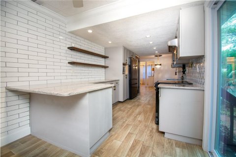 Casa en alquiler en Saint Petersburg, Florida, 3 dormitorios, 121.33 m2 № 1615476 - foto 9