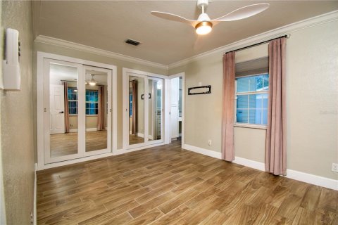 Casa en alquiler en Saint Petersburg, Florida, 3 dormitorios, 121.33 m2 № 1615476 - foto 13