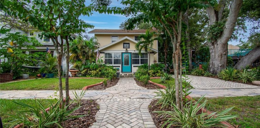 Villa ou maison à Saint Petersburg, Floride 3 chambres, 121.33 m2 № 1615476