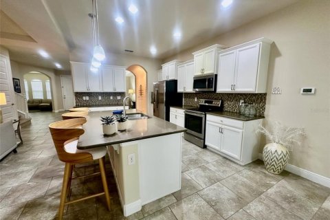 Villa ou maison à louer à Winter Garden, Floride: 4 chambres, 290.51 m2 № 2102333 - photo 9