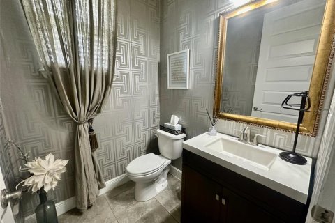 Villa ou maison à louer à Winter Garden, Floride: 4 chambres, 290.51 m2 № 2102333 - photo 5