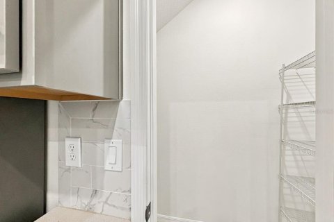 Touwnhouse à vendre à Windermere, Floride: 3 chambres, 128.39 m2 № 2415381 - photo 13