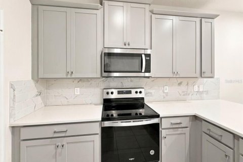 Touwnhouse à vendre à Windermere, Floride: 3 chambres, 128.39 m2 № 2415381 - photo 11