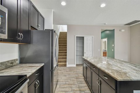 Villa ou maison à vendre à Wesley Chapel, Floride: 3 chambres, 219.34 m2 № 1586621 - photo 15