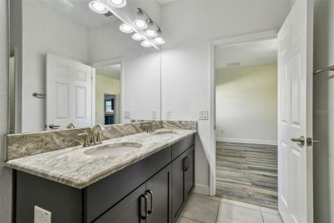 Villa ou maison à vendre à Wesley Chapel, Floride: 3 chambres, 219.34 m2 № 1586621 - photo 26