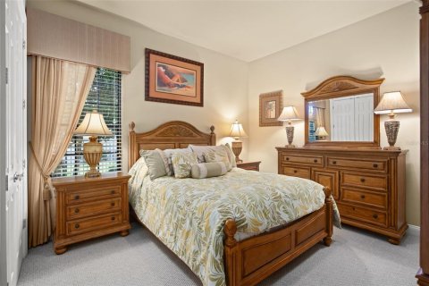 House in Windermere, Florida 5 bedrooms, 395.48 sq.m. № 1030127 - photo 17