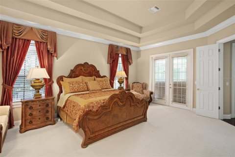 House in Windermere, Florida 5 bedrooms, 395.48 sq.m. № 1030127 - photo 11