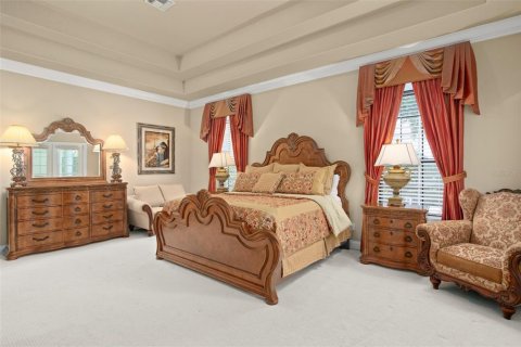 House in Windermere, Florida 5 bedrooms, 395.48 sq.m. № 1030127 - photo 10