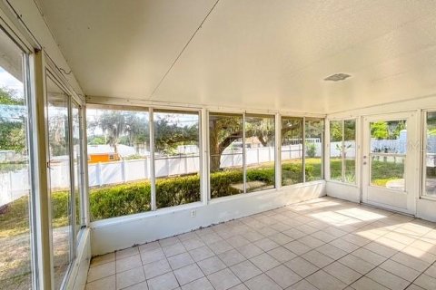 Villa ou maison à vendre à Howey-in-the-Hills, Floride: 2 chambres, 193.98 m2 № 2105175 - photo 13
