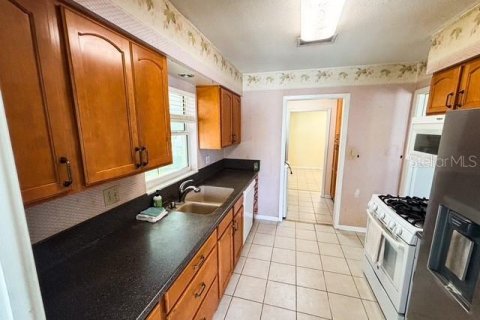 Villa ou maison à vendre à Howey-in-the-Hills, Floride: 2 chambres, 193.98 m2 № 2105175 - photo 11
