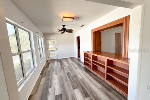 Villa ou maison à vendre à Howey-in-the-Hills, Floride: 2 chambres, 193.98 m2 № 2105175 - photo 6