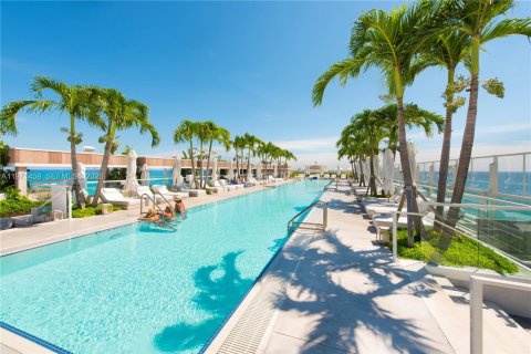Condominio en venta en Miami Beach, Florida, 3 dormitorios, 169.73 m2 № 2033248 - foto 21