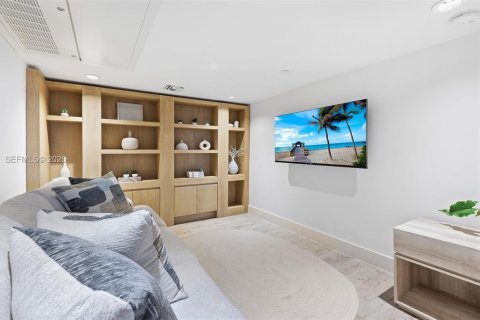 Condominio en venta en Miami Beach, Florida, 3 dormitorios, 169.73 m2 № 2033248 - foto 10