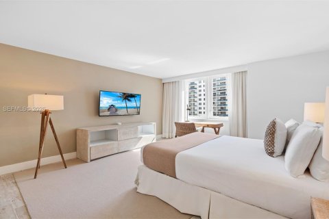Condominio en venta en Miami Beach, Florida, 3 dormitorios, 169.73 m2 № 2033248 - foto 17