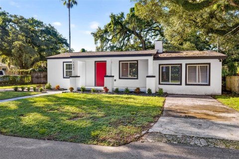 Villa ou maison à vendre à Tampa, Floride: 3 chambres, 167.6 m2 № 2358842 - photo 2