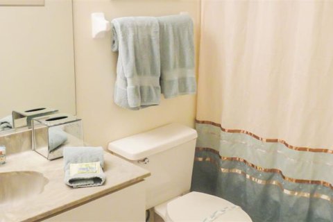 Снять в аренду кондоминиум в Сарасота, Флорида 2 спальни, 118.91м2, № 877218 - фото 16