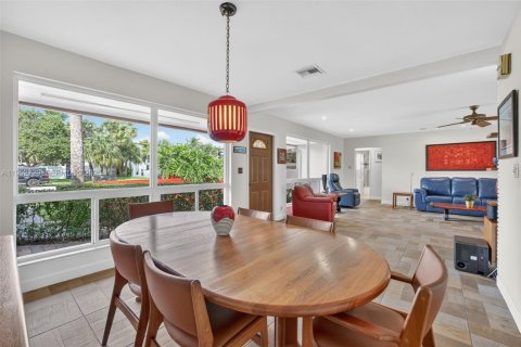 Купить виллу или дом в Форт-Лодердейл, Флорида 4 спальни, 167.97м2, № 2008285 - фото 25