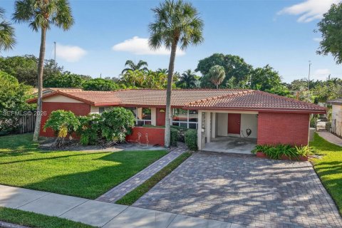 Купить виллу или дом в Форт-Лодердейл, Флорида 4 спальни, 167.97м2, № 2008285 - фото 11