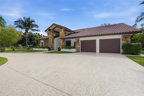 Купить виллу или дом в Дейви, Флорида 4 спальни, 274.62м2, № 2010103 - фото 14