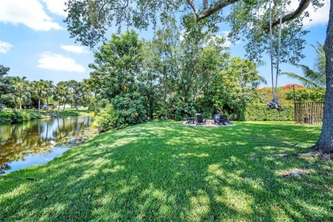 Купить виллу или дом в Дейви, Флорида 4 спальни, 274.62м2, № 2010103 - фото 19