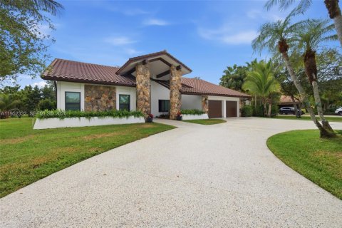 Купить виллу или дом в Дейви, Флорида 4 спальни, 274.62м2, № 2010103 - фото 12