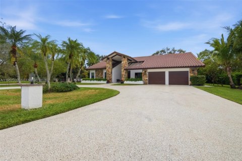 Купить виллу или дом в Дейви, Флорида 4 спальни, 274.62м2, № 2010103 - фото 13