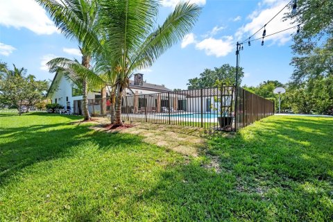 Купить виллу или дом в Дейви, Флорида 4 спальни, 274.62м2, № 2010103 - фото 21