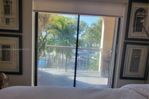 Condo in Doral, Florida, 1 bedroom  № 1970079 - photo 19