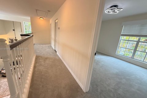 Купить виллу или дом в Палм-Бич-Гарденс, Флорида 3 спальни, 199.37м2, № 2044598 - фото 19