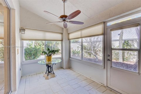 Купить виллу или дом в Палм-Бич-Гарденс, Флорида 3 спальни, 199.37м2, № 2044598 - фото 8