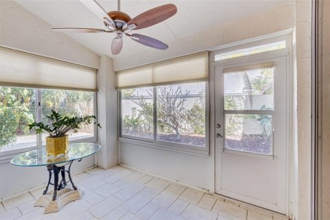 Купить виллу или дом в Палм-Бич-Гарденс, Флорида 3 спальни, 199.37м2, № 2044598 - фото 10