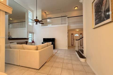 Купить виллу или дом в Палм-Бич-Гарденс, Флорида 3 спальни, 199.37м2, № 2044598 - фото 14