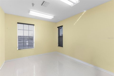Commercial property in Weeki Wachee, Florida 334.45 sq.m. № 1721521 - photo 17