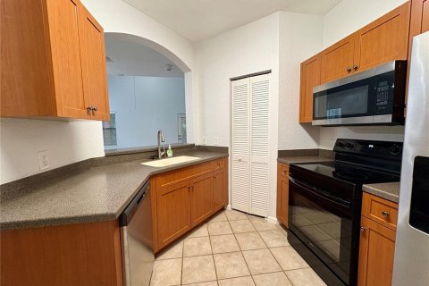 Condo in Palm Harbor, Florida, 4 bedrooms  № 1821376 - photo 5