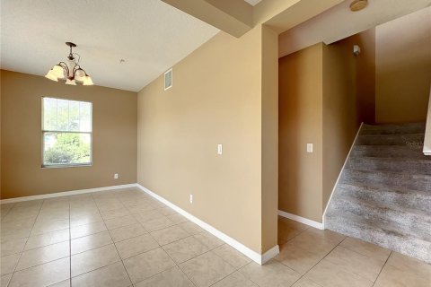 Touwnhouse à louer à Orlando, Floride: 3 chambres, 155.61 m2 № 2157885 - photo 5