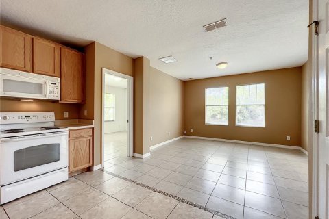Touwnhouse à louer à Orlando, Floride: 3 chambres, 155.61 m2 № 2157885 - photo 9