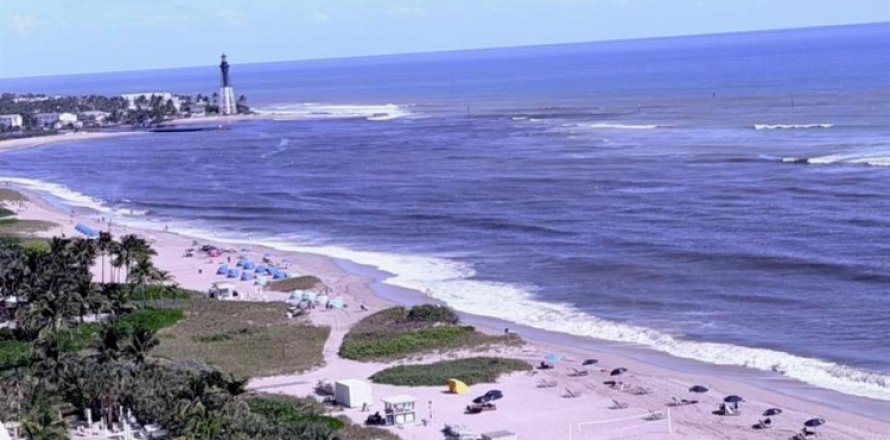 Condo in Pompano Beach, Florida, 2 bedrooms № 2428458