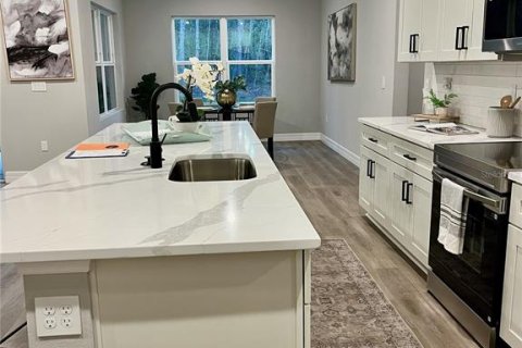 Villa ou maison à vendre à Homosassa, Floride: 4 chambres, 230.21 m2 № 2118427 - photo 4