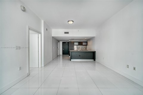 Condominio en venta en Miami, Florida, 1 dormitorio, 76.37 m2 № 1891749 - foto 6