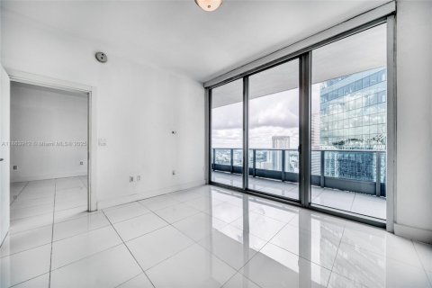 Condominio en venta en Miami, Florida, 1 dormitorio, 76.37 m2 № 1891749 - foto 14
