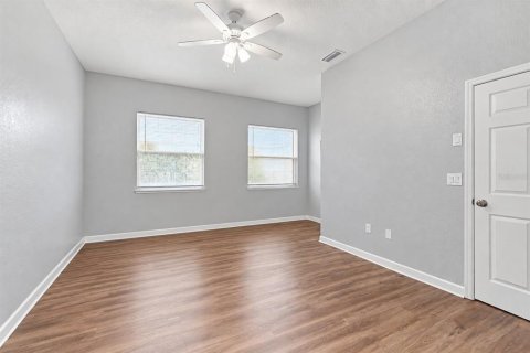Commercial property in Bradenton, Florida 245.26 sq.m. № 2402876 - photo 18